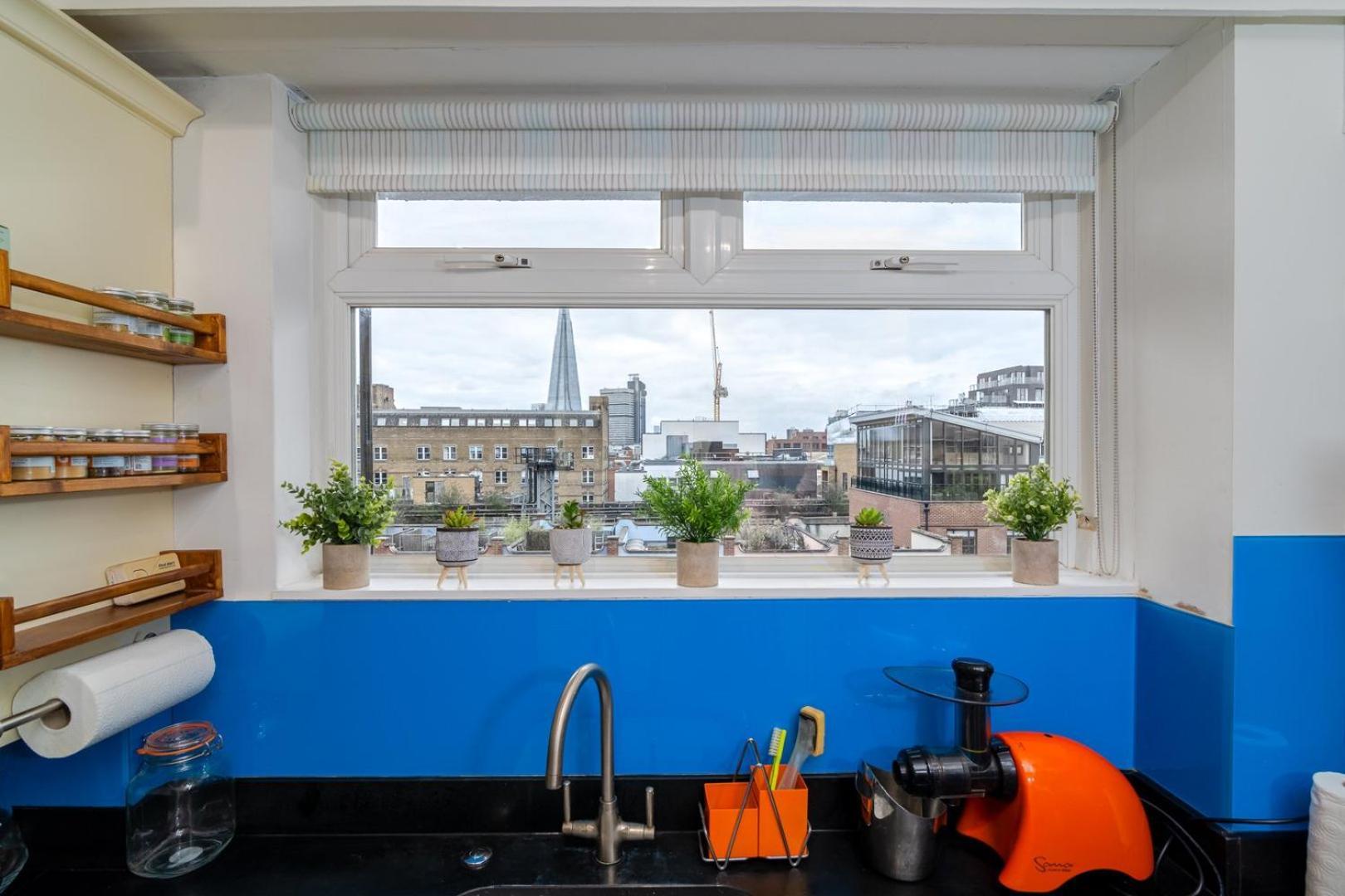 Guestready - Vibrant Home Near London Eye Bagian luar foto